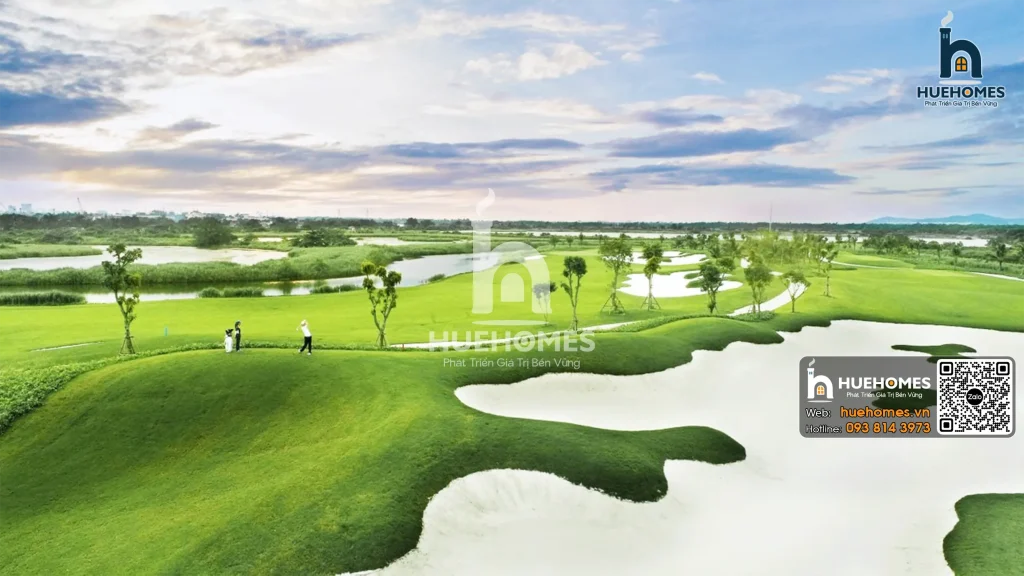 Vinhomes Green Paradise sở hữu bộ đôi sân golf đôi 18 hố được thiết kế bởi Tiger Woods và Robert Trent Jones